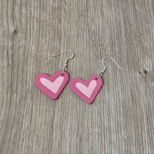 Pendientes de arcilla hechos a mano
